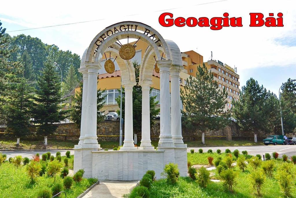 Отель Vila Mihu Джоаджу-Бэй Экстерьер фото